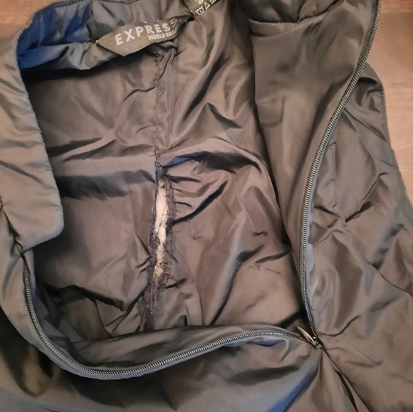 Black puffer vest - Picture 2 of 3